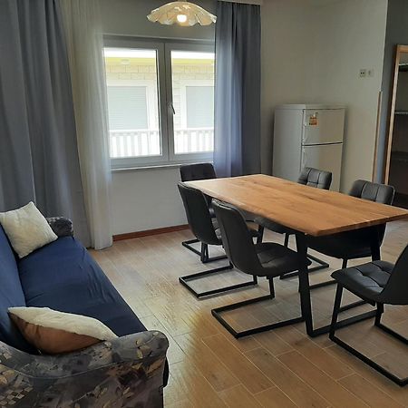 Apartments Tina Omiš Szoba fotó