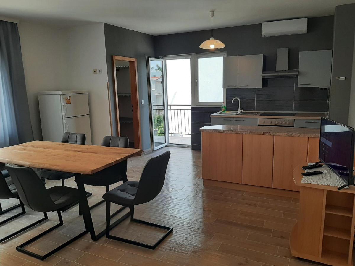 Apartments Tina Omiš Kültér fotó